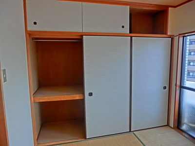 Receipt. Closet can store plenty