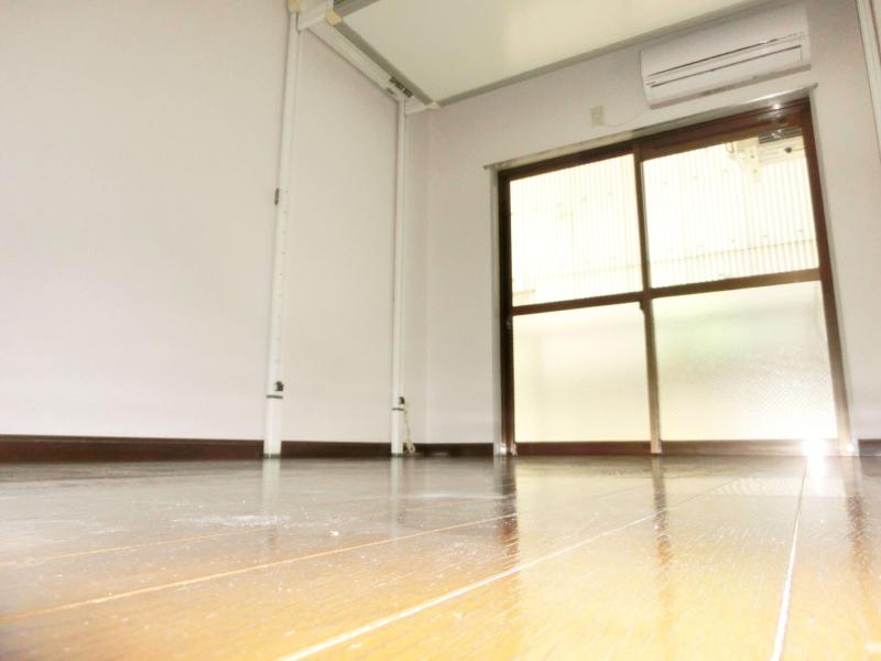 Living and room. It large windows is attractive.