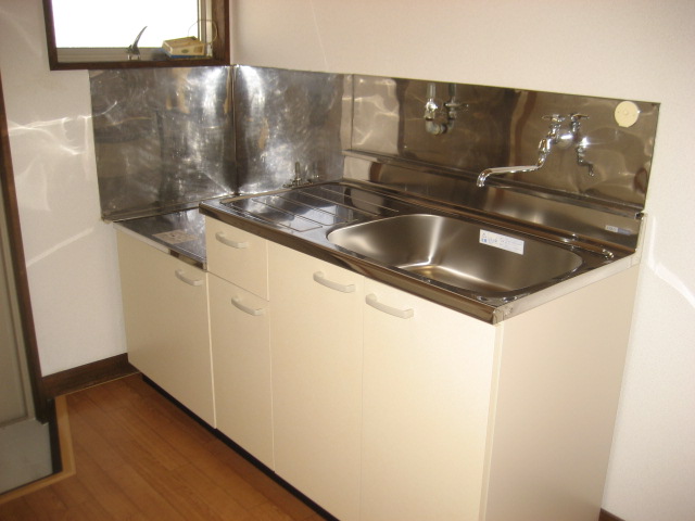 Kitchen. Kitchen set unused