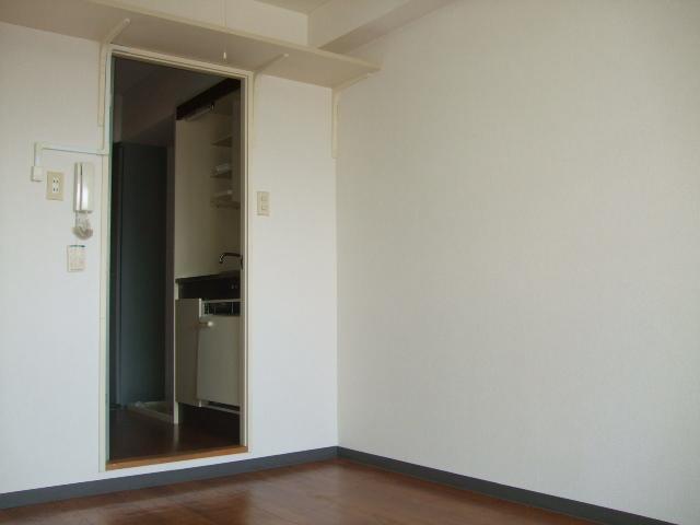 Living and room. Western-style 3