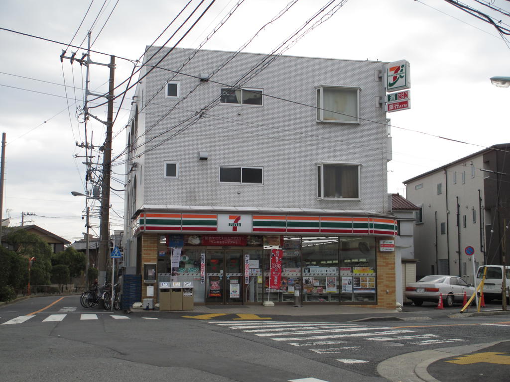 Convenience store. Seven-Eleven Edogawa Minamikasai 2-chome up (convenience store) 300m
