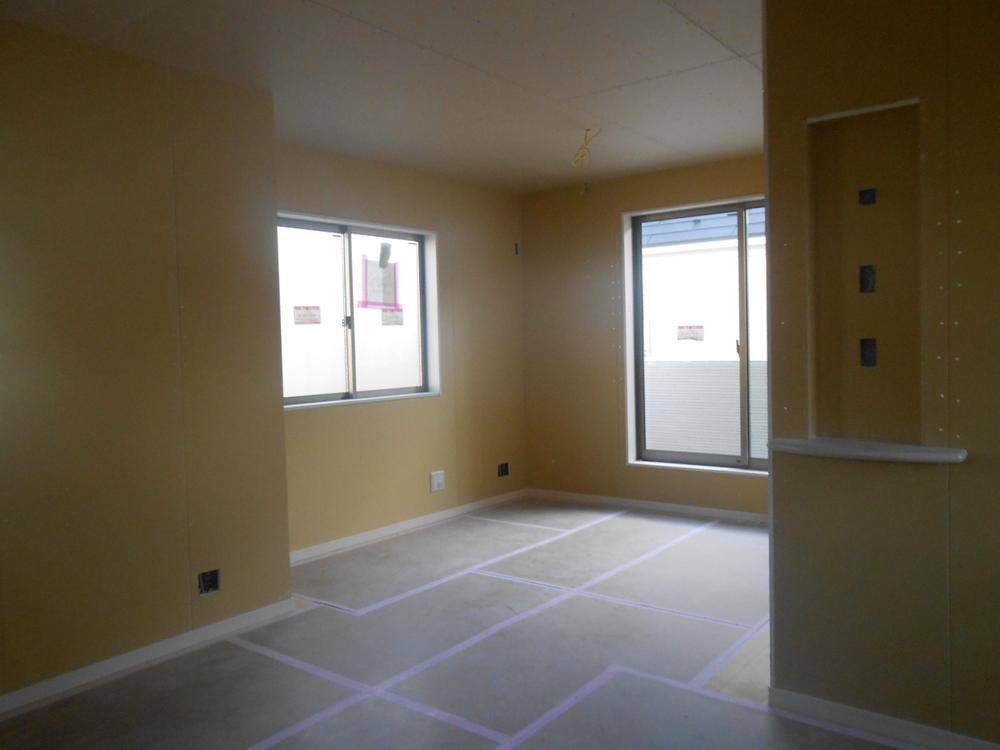 Living. Indoor (12 May 2013) Shooting It is completed by a cross and cleaning.