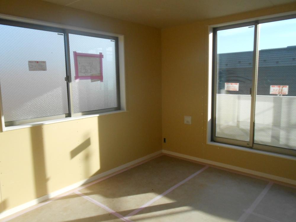 Non-living room. Indoor (12 May 2013) Shooting