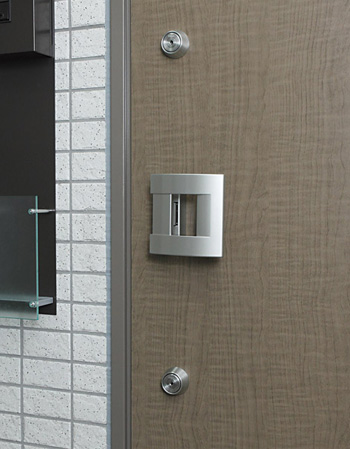 Security.  [Dimple key peace of mind in the double lock specification] Along with the copy of the key to adopt a difficult dimple key, Sickle dead lock is to protect the door from a variety of external force against the door head. Also, Except in normal usage it has adopted a difficult thumb turning measures lock is unlocked by thumb. (Photo double lock / Same specifications)