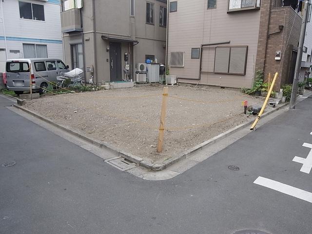 Local land photo. There northeast corner lot feeling of freedom