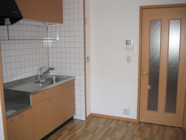 Living and room. Kitchen