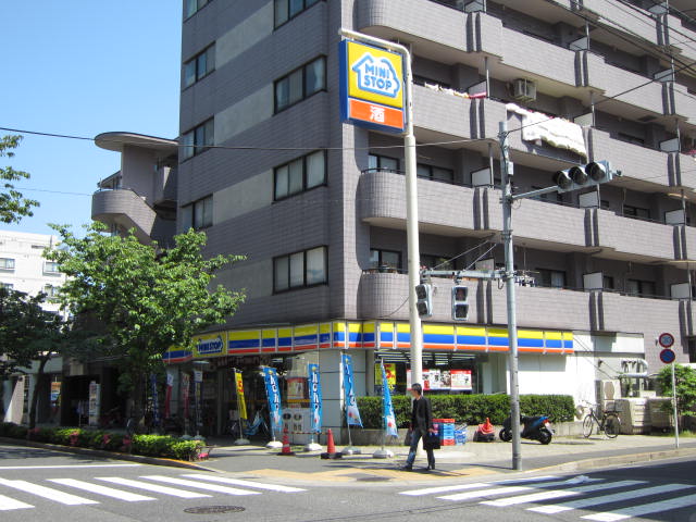 Convenience store. MINISTOP 129m until Kasai store (convenience store)