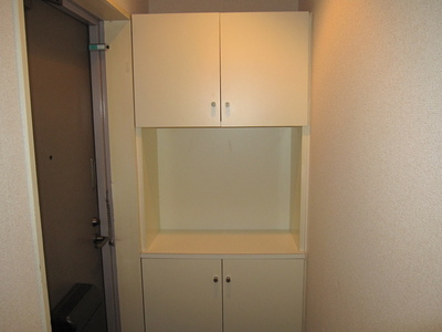 Receipt. Entrance storage