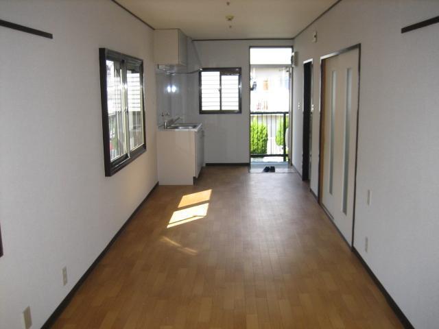 Living and room. Living (the same type)