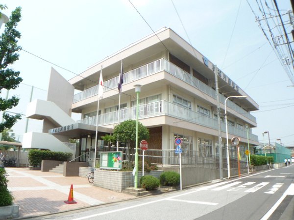 library. Komatsugawa 500m to the library (library)