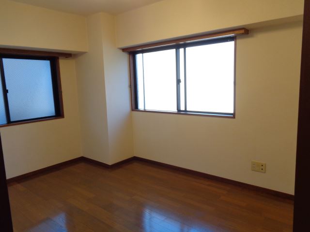 Living and room. Living is