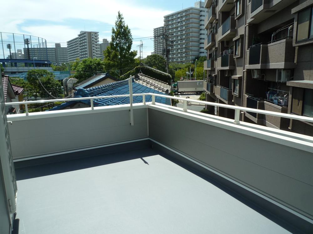 Balcony. Local (September 2013) Shooting