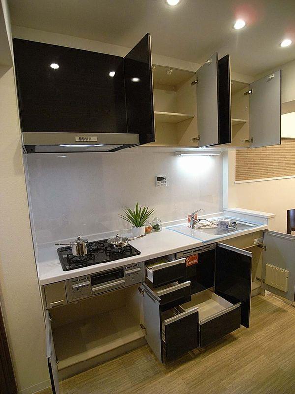 Kitchen. System kitchen