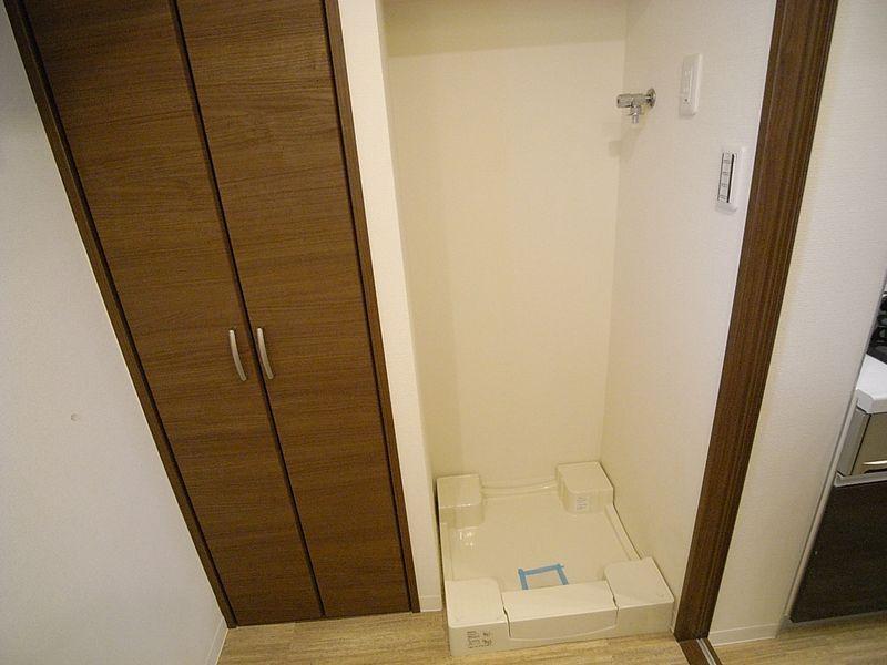 Other. Mrs. corner before the washing machine Storage