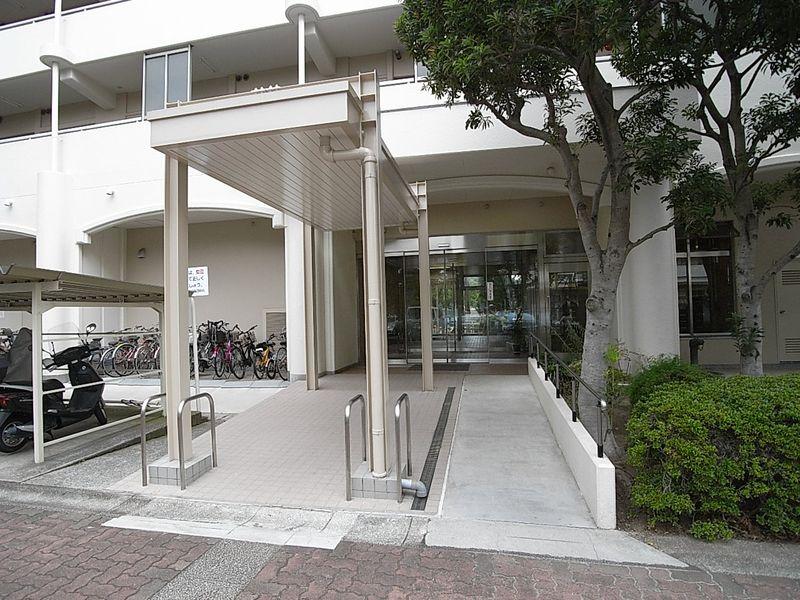 Other local. Entrance