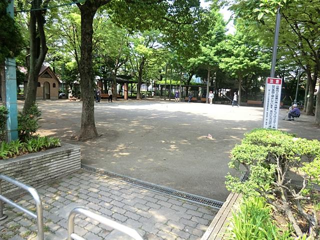 park. 20m to Matsue chome park