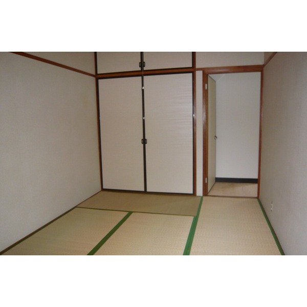 Living and room.  ※ Photo another compartment