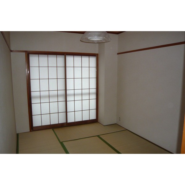 Living and room.  ※ Photo another compartment