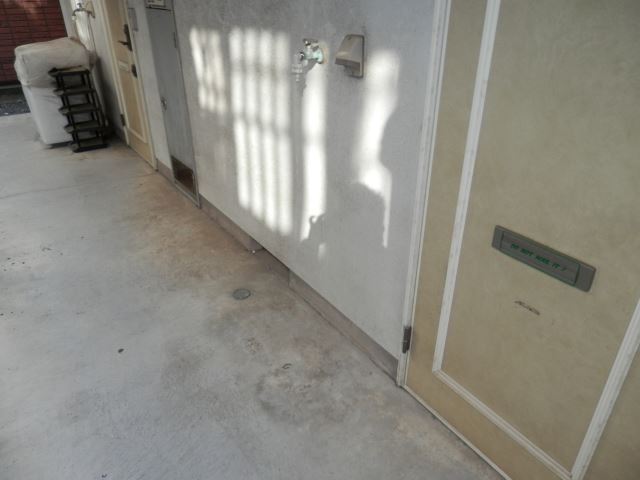 Other room space. Washing machine Storage