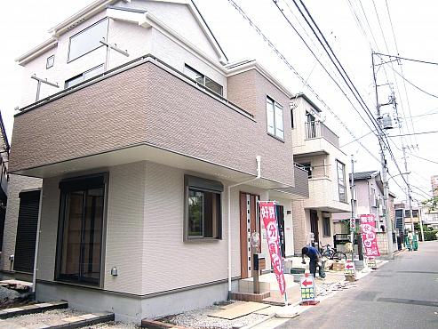 Local appearance photo. Appearance (June 25 shooting)