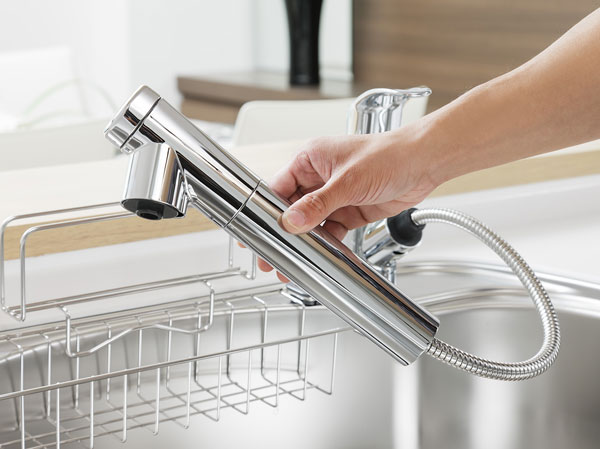 Kitchen.  [Water purifier integrated shower faucet] Switching to water purification and shower, Easy operation of only rotate the lever of the head portion to the left and right. Also, You can use pull out the head, Sink of cleaning is also easy.