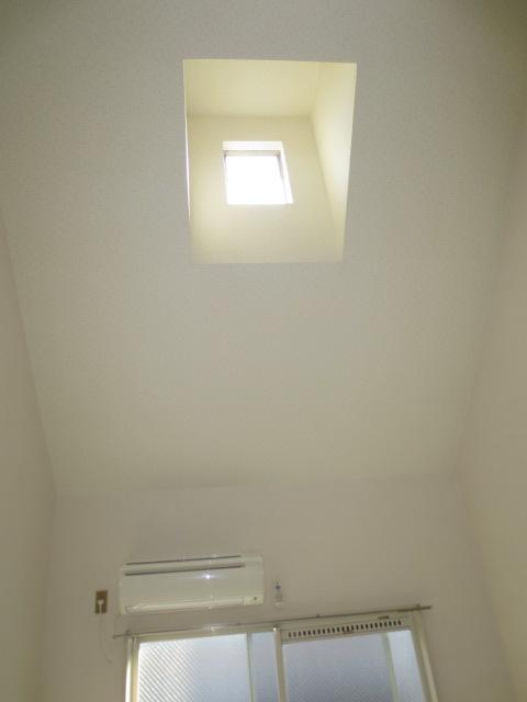 Living and room. Western-style 4