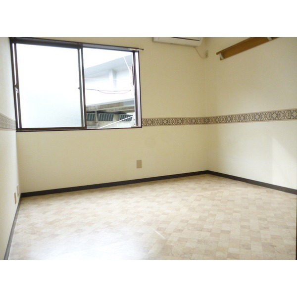 Living and room. reference image