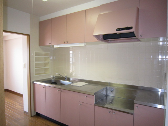 Kitchen. It will be the photo of the other rooms of the same type