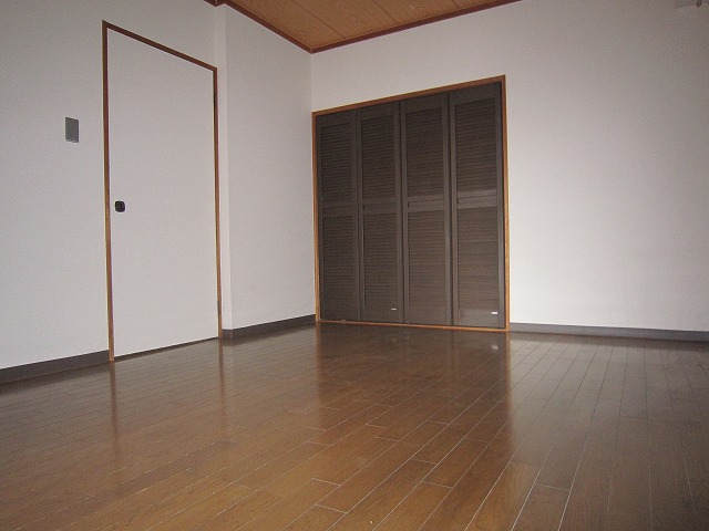 Living and room. Western-style 2