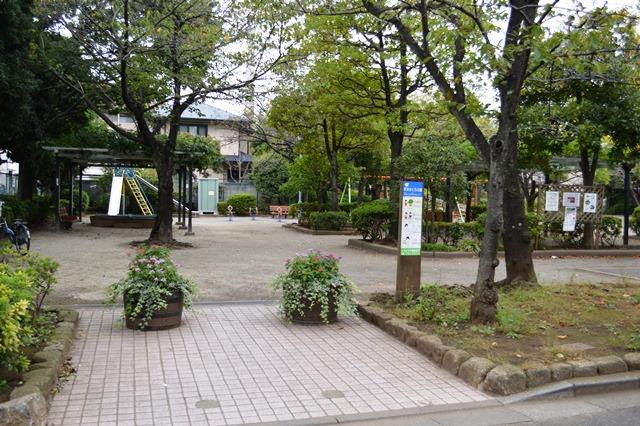 park. 50m to Hirai Sakura Park