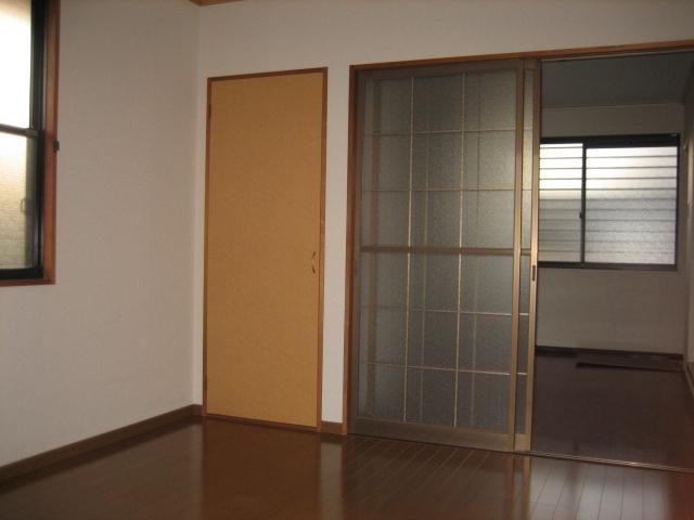 Living and room. Western-style 1