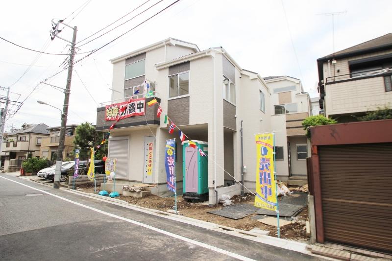 Local appearance photo. Local (10 May 2013) Shooting