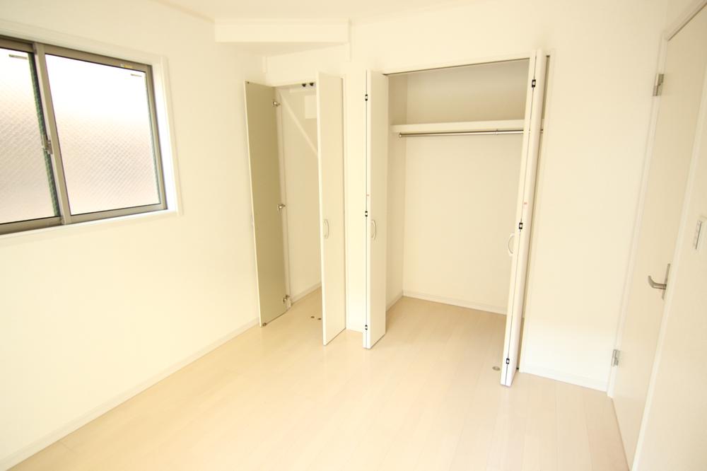 Receipt. Plenty of storage 