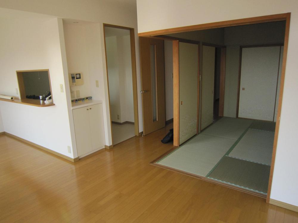 Living. Indoor (10 May 2013) Shooting