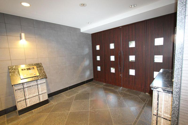 Other local. Introspection of the lobby with a feeling of luxury