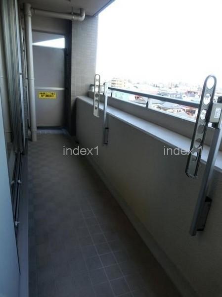 Balcony. Exposure to the sun ・ View good balcony!