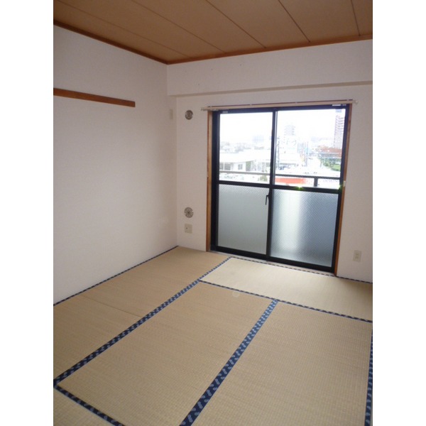 Other room space. Separate room