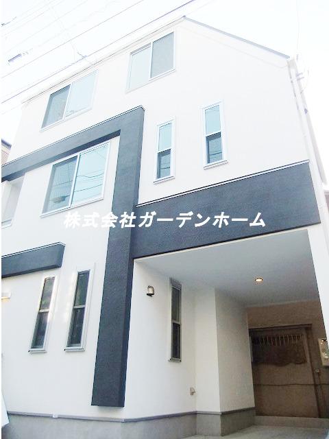 Local appearance photo. It is very fashionable mansion