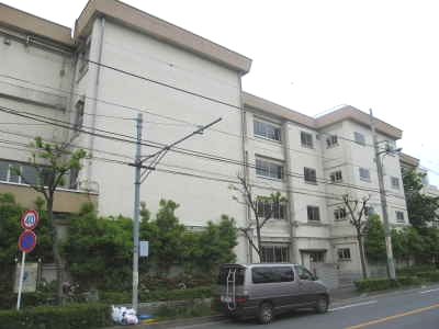 Primary school. Minamikoiwa second to elementary school (elementary school) 472m