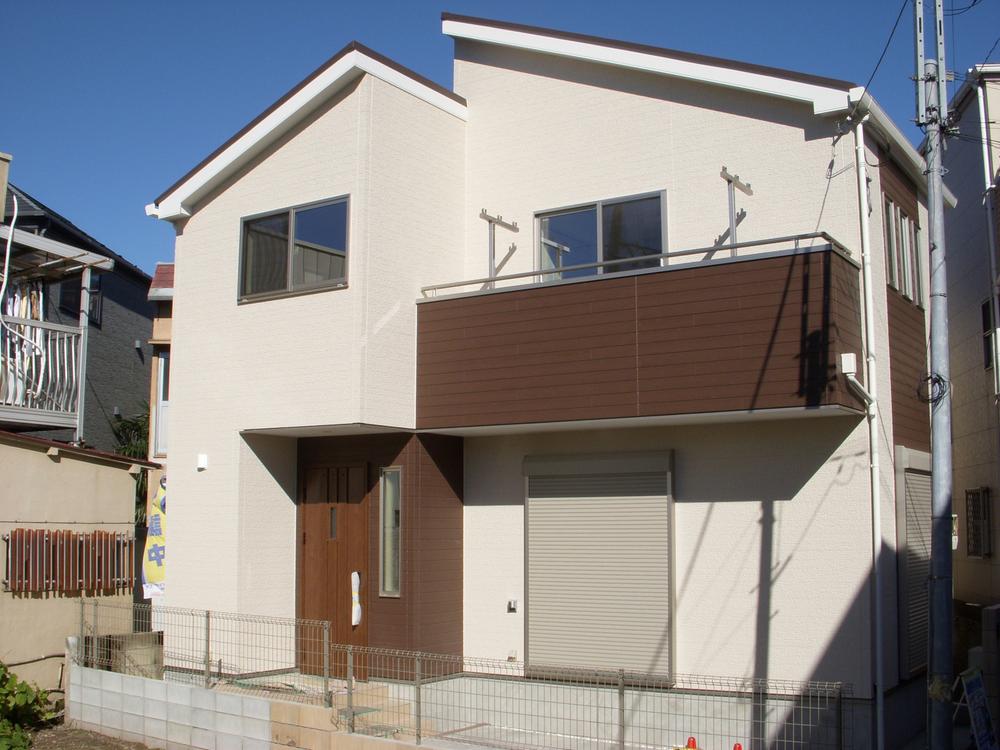 Local appearance photo. Solar power standard equipment of the house ~ Ecola Kitakoiwa ~ Popular sale