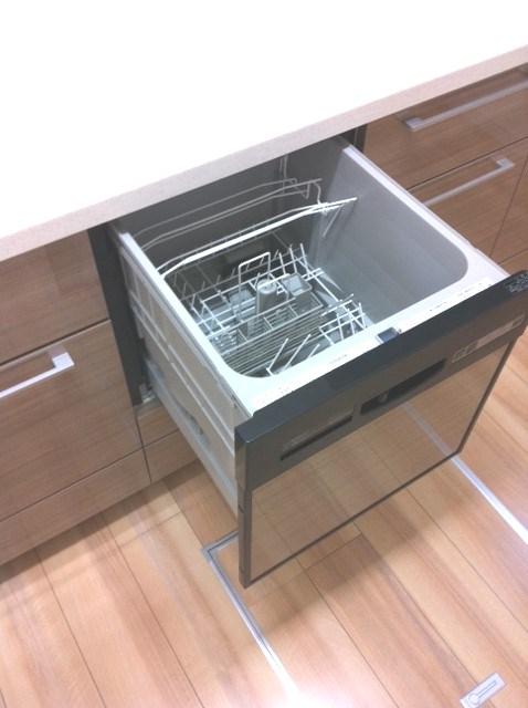 Kitchen. Dish washing dryer with system Kitchen