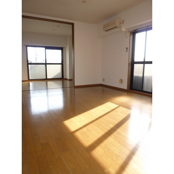 Living and room.  ※ Photos of the third floor of the room