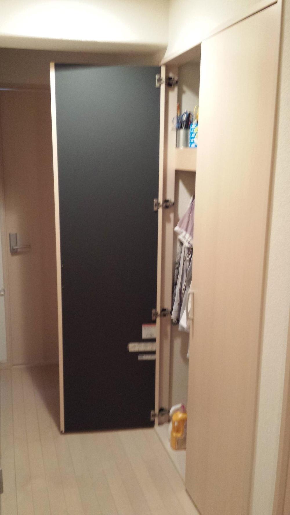 Receipt. It is a compartment that clothes are also multiplied by margin