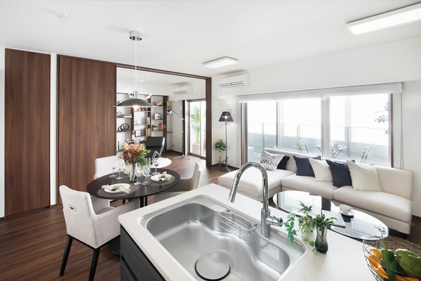 Open kitchen, living ・ Integrated with the dining, As part of the living room. While prepared and dishes of tea, You can enjoy a conversation with family and guests