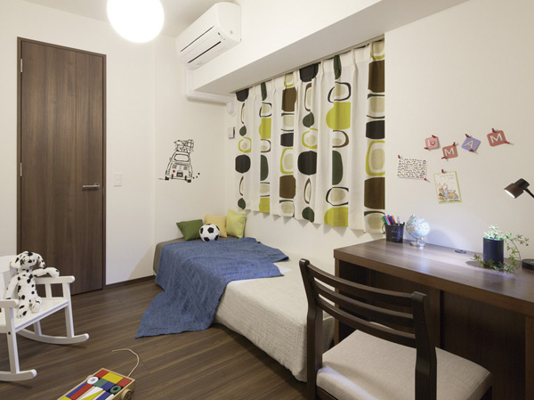 Interior.  [Private room] Meet in private scene, There are gentle time is here.