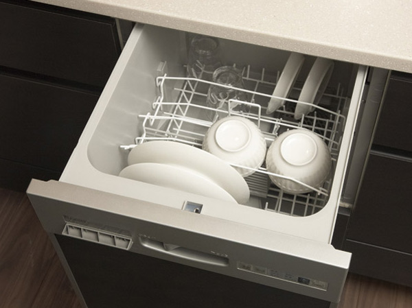 Kitchen.  [Dish washing and drying machine] In capacity and power of peace of mind, Also dropped clean caked dirt.