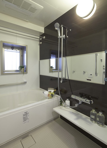 Bathing-wash room.  [Bathroom] In advanced equipment to improve the usability, Firmly support the lives.