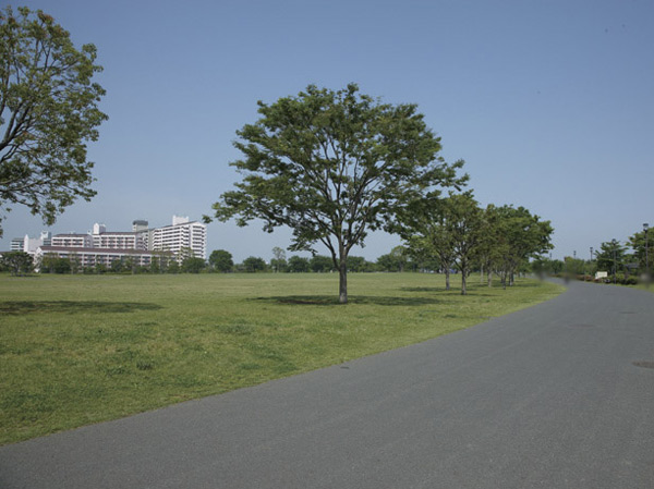 Surrounding environment. Oshima Komatsugawa park (about 1700m / 22 minutes walk)