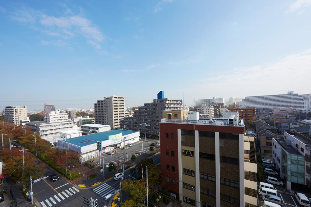 View photos from the dwelling unit. View from the site (November 2013) Shooting
