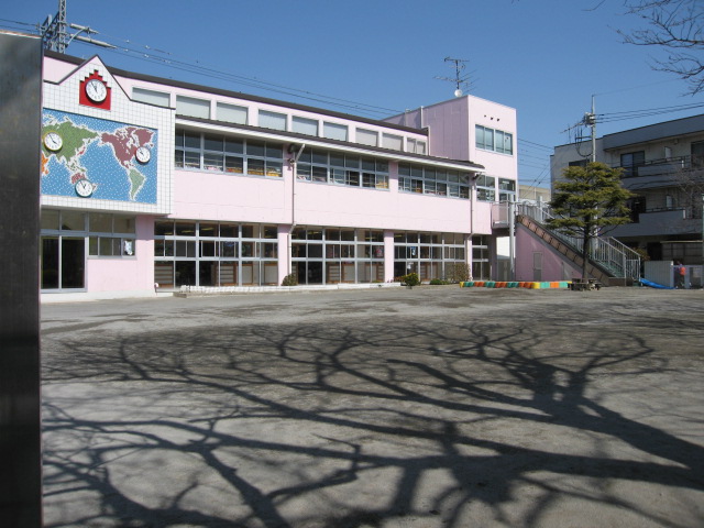 kindergarten ・ Nursery. Cedar child scholarship kindergarten (kindergarten ・ 557m to the nursery)